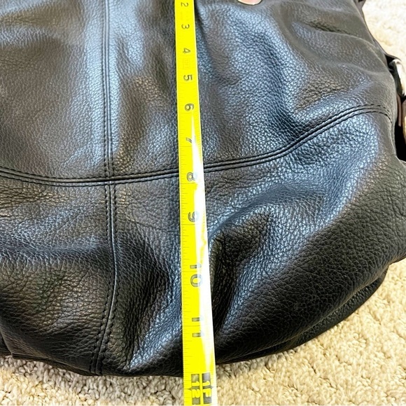 Tignanello Black Leather Shoulder Handbag Shoulder Classic Bucket Hobo NO STRAP - Picture 12 of 12